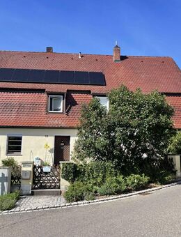 Bauernhaus mit Scheune und Einliegerwohnung - Abenberg