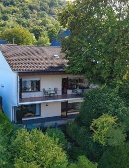 Schön gelegenes Einfamilienhaus mit unverbaubarem Fernblick - Rheinbrohl