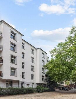 Charmante Altbauwohnung mit Balkon in nachgefragter Lage - Hamburg