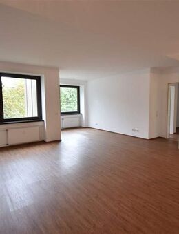 Großflächiger Wohn- Essbereich! 3-Zi-Whg mit 2 Bädern in zentraler Lage von D-Flingern - Düsseldorf