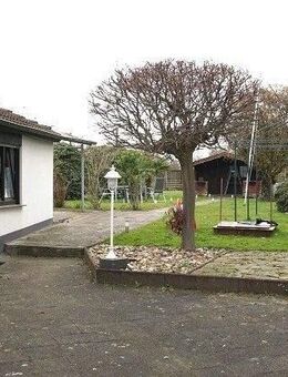 Gepflegtes, modernisiertes und außergewöhnliches Zweifamilienhaus in zentraler Lage von MG - Mönchengladbach