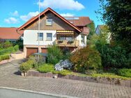 Zweifamilienhaus mit Doppelgarage in idyllischer Lage in Diemelstadt-Wrexen - Diemelstadt