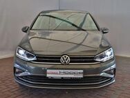 VW Golf VII Sportsvan Highline 1.5 TSI AHK+NAVI+ACC - Ganderkesee