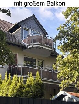 Kurzfristig freiwerdend! Entspannt wohnen & sicher parken - 3-Zimmer-Refugium mit Flair u. Sonnenbalkon - Velbert