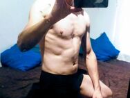 Bi Kerl 41j passiv 🍑 suche Dich mit 🍆🥒 oder Toys 😇 - Berlin