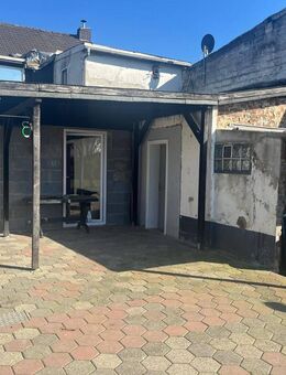 Familiendomizil mit Potenzial und großen Garten - Wassenberg