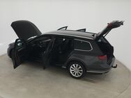 VW Passat Variant, 2.0 TDI Elegance Sit, Jahr 2023 - Wackersdorf