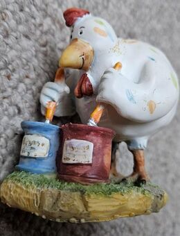g08) Deko Huhn aus Keramik / Gips - 9 cm hoch - gelb grün - Ostern - Osterhuhn - Dekoration - Garbsen