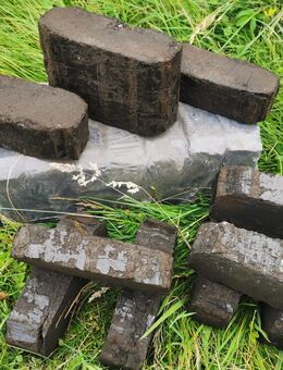 Torfbriketts, Schwarztorf, Brenntorf, Torf - Oldenburg