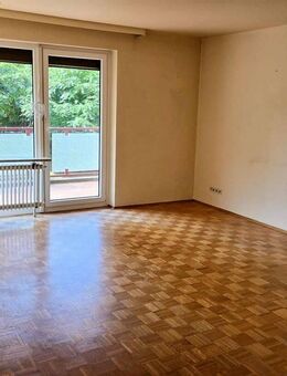 ETW, 2 Zi., 44 qm Wfl., + 20 qm Balkon, Provisionsfrei, KDB, Dusche, Schwimmhalle, Parkhausplatz - Solingen (Klingenstadt)