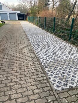 Parkplatz, PKW-Stellplätze, Wohnwagenstellplatz mieten in Lippstadt Bad Waldliesborn, Kurgartenweg - Lippstadt
