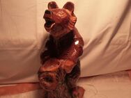 Schöne Holzfigur Braunbär mit Baumstamm / Bär / Dekofigur / Dekoration / Kult - Zeuthen