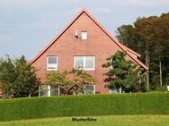 Einfamilienhaus mit Garagenschuppen und Carport - Niederkirchen (Deidesheim)