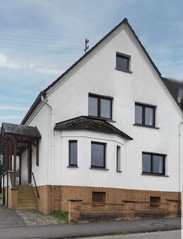 Wohnimmobilie mit sehr schönem Grundstück in Ortslage von Roth-Öttershagen! - Roth (Landkreis Altenkirchen (Westerwald))