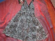 NEU * Romantik * Petit * Mille Fleur * Blümchen * Flower- Power * 100% duftige Seide * Träger Kleid "ZARA BASIC" Gr. 36- 38/ S * moos- wald- grün * - Riedlingen