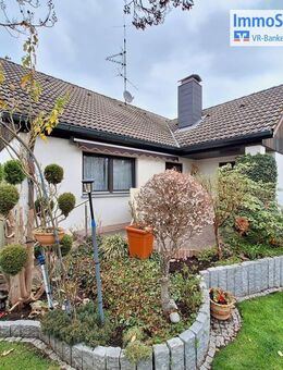Gepflegter Bungalow mit Garten, Kamin und Doppelgarage in einer Sackgasse - Pyrbaum