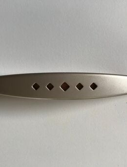 Möbelgriffe 8 Stück, Bohrung 65 mm - Emmingen-Liptingen