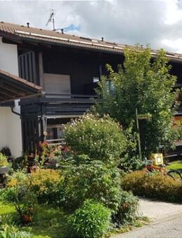 Gemütliche 3-Zi Dachgeschosswohnung mit Balkon in Bad Endorf - Bad Endorf