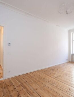 Altbau mit Charakter - 2-Zimmer-Wohnung mit Balkon zum Innenhof - Berlin