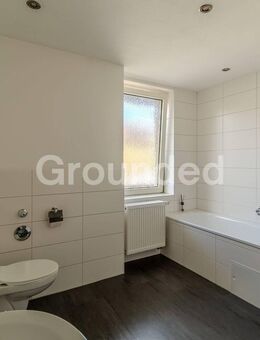 Renovierte und bezugsfertige 2-Zimmer-Wohnung mit Balkon und neuem Badezimmer in Nürnberg - Nürnberg