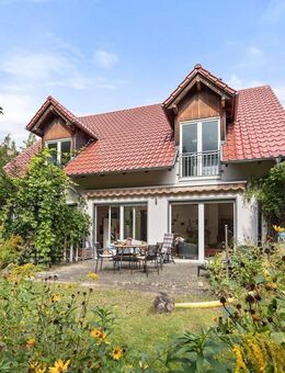 Modernes Architektenhaus mit Kamin, sonnigem Garten und viel Platz - Birkenwerder