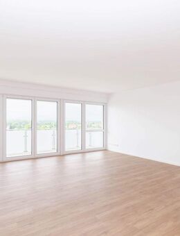 ERSTKLASSIG UND EINZIGARTIG // 3-Raum-Wohnung mit Südbalkon, Weitblick & PKW-Stellplatz - Schkeuditz