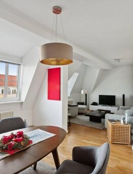 Provisionsfrei - Lichtdurchflutete Endetagenwohnung in sehr gutem Zustand - Berlin