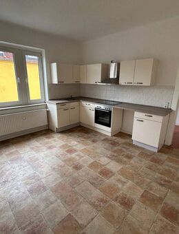 Die Einbauküche ist bereits vorhanden! Helle 2-Zimmer-Wohnung sucht Sie! - Magdeburg