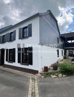 Gemütliches Bauernhaus mit Einliegerwohnung in MG-Rheindahlen - Mönchengladbach