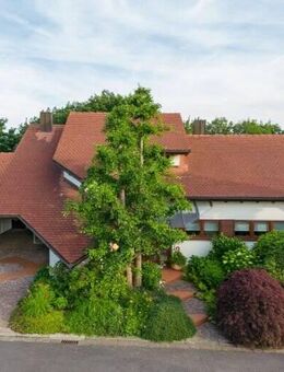 Bous-Höhenlage, 2-Fam.-Haus, Traminerweg , architektonisch einmalig - Bous