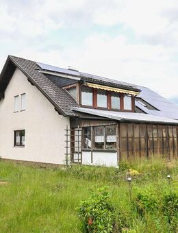 Großzügiges Familiendomizil mit Charakter, Weitblick und Potenzial in Haarbrücken - Neustadt (Coburg)