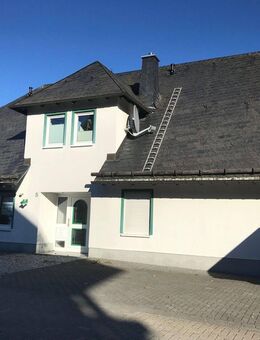 Schöne 2 Zimmer Wohnung mit toller Aussicht in Hanglage zentral in Willingen - Willingen (Upland)