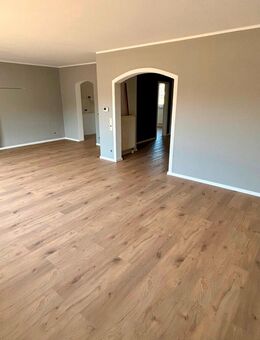 Laminat und Klick Vinyl Verlegung - Duisburg