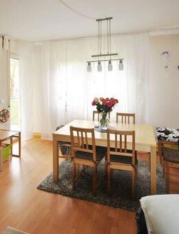 Frankfurt-Eschersheim: Charmante 3-Zimmer-Wohnung mit Balkon und Garage (optional!) - Frankfurt (Main)