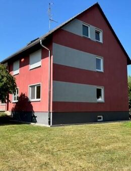 BEZUGSFREIE 3 Zimmer Dachgeschoss-Wohnung mit Gartenanteil -ALLERSBERG - Allersberg
