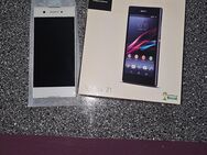 Verkaufe ein Sony Xperia z1 32gb mit Ladekabel und Beschreibung - Roding Zentrum