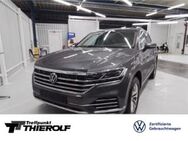 VW Touareg, 3.0 TDI Elegance IQ LIGHT, Jahr 2023 - Michelstadt