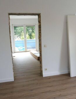 renovierte 2-Zimmer-Wohnung mit Balkon an eine Einzelperson in Werl zu vermieten! - Werl