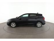 VW Golf VIII 2.0 TDI Life - Berlin