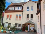 Wohnen in Altdorfs Mitte: Gemütliche 2-Zi.-DG-Whg. - Rückgebäude - Altdorf (Nürnberg)
