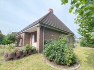 Gepflegtes Ein-Zweifamilienhaus mit schönem Garten und Garage in Hemelingen - Bremen