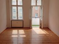 Geräumige 2-Zimmer-Wohnung mit Balkon Nähe Volkspark Friedrichshain Bezugsfrei! - Berlin