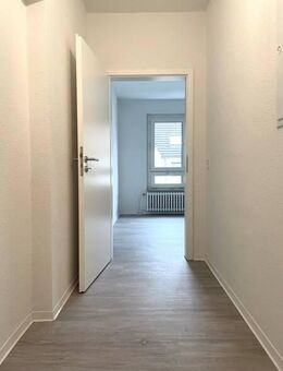 TOP Renovierte und bezugsfertige Wohnung im Erdgeschoss - Dortmund