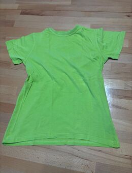 Kinder T-Shirt der Marke Y.F.K. , Größe 134/140 - Wadgassen