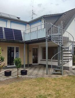 Burgdorf-Weststadt: Einfach nur einziehen – riesiges, saniertes Familienparadies - Burgdorf (Landkreis Region Hannover)