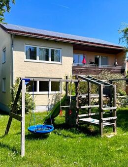 Selbstbezug trifft Stadtoase - modernisiertes ZFH mit Balkon, PV-Anlage und Gartenidylle in Top-Lage - Regensburg