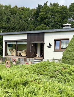 Ruhe und Natur! Einfamilienhaus mit Garage und Nebengebäude - Großschweidnitz