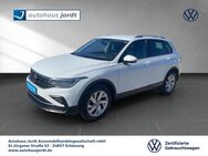 VW Tiguan, 2.0 TDI Life, Jahr 2020 - Schleswig