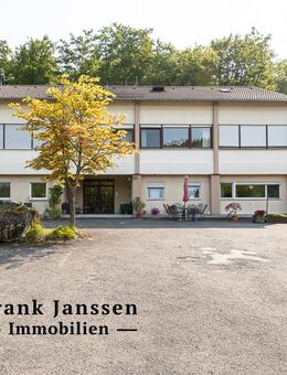 EG Eigentumswohnung mit Garage in ehemaligem Schulgebäude in Hohenfels-Essingen - 2 Schlafzimmer - Hohenfels-Essingen