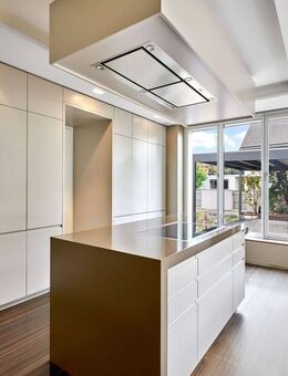 Maximale Flexibilität auf über 430 m²: Luxuriöse Villa mit Lift, Heimkino und Spa-Oase - Germering